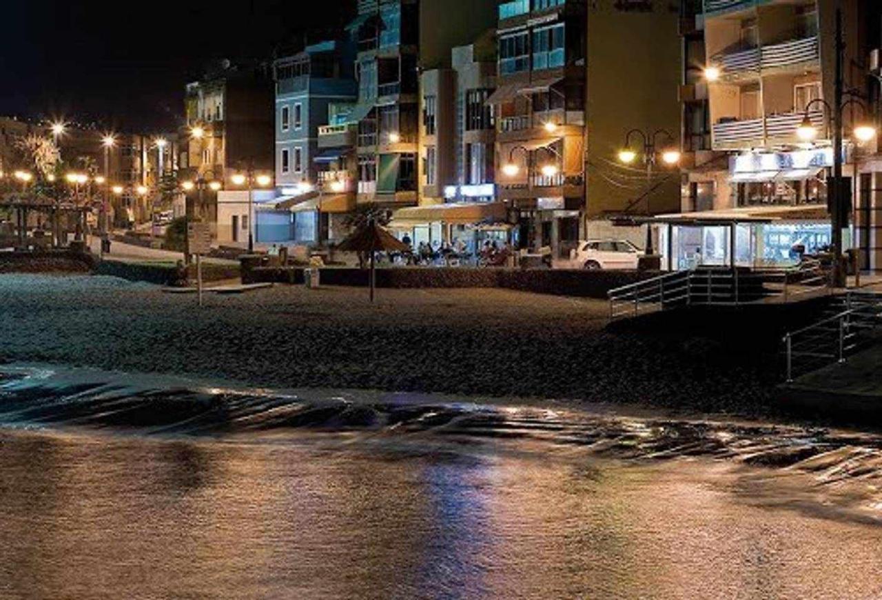 Piso En Primera Linea Con Vistas Directas Al Mar Melenara Luaran gambar
