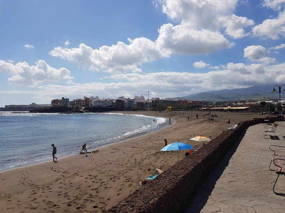 Piso En Primera Linea Con Vistas Directas Al Mar Melenara Luaran gambar