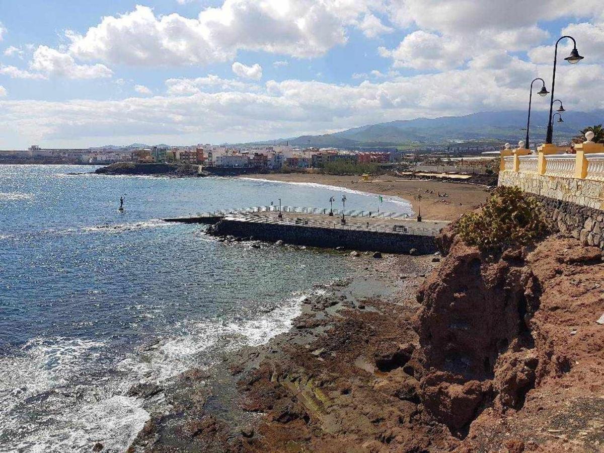 Piso En Primera Linea Con Vistas Directas Al Mar Melenara Luaran gambar