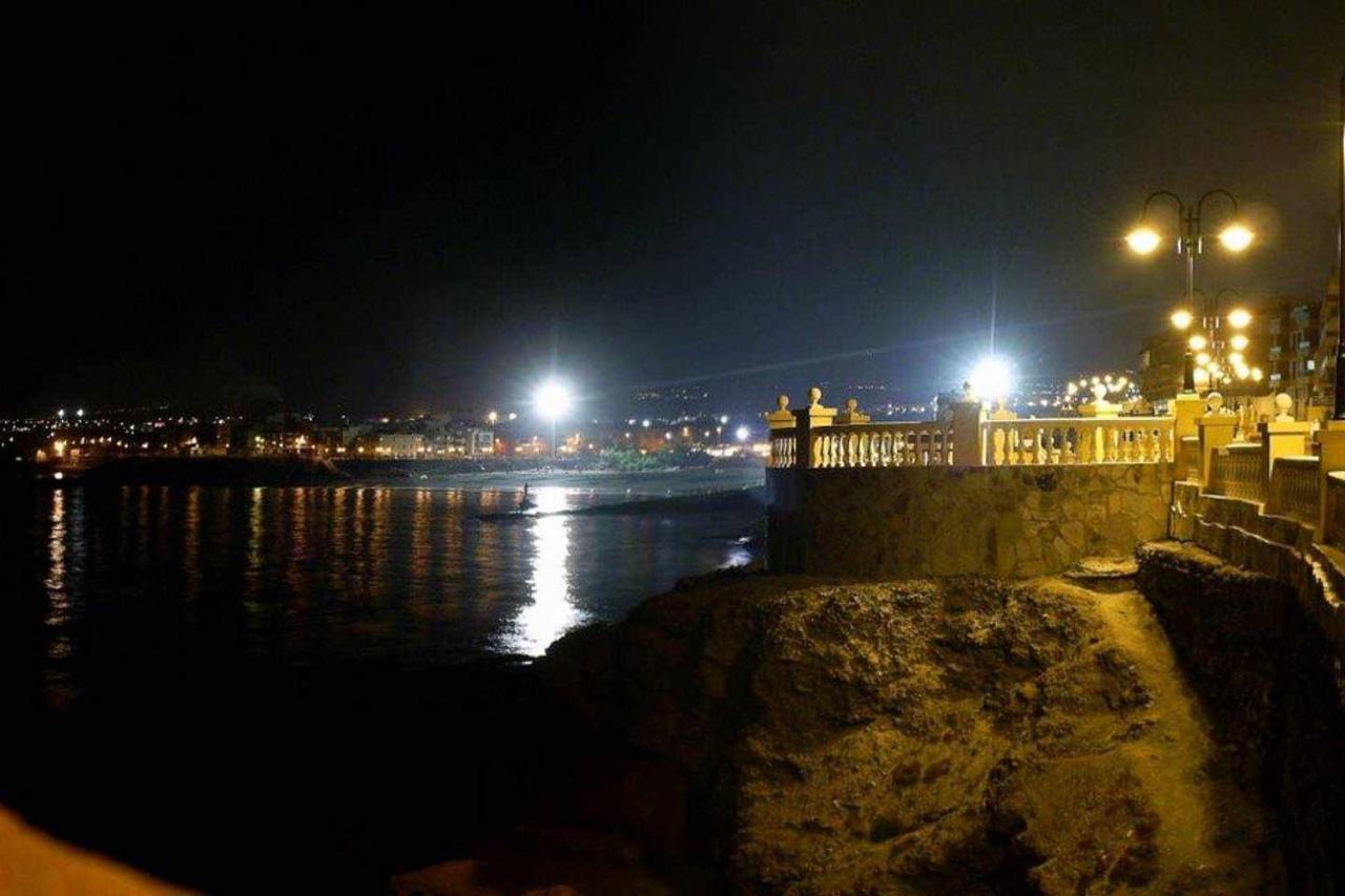 Piso En Primera Linea Con Vistas Directas Al Mar Melenara Luaran gambar